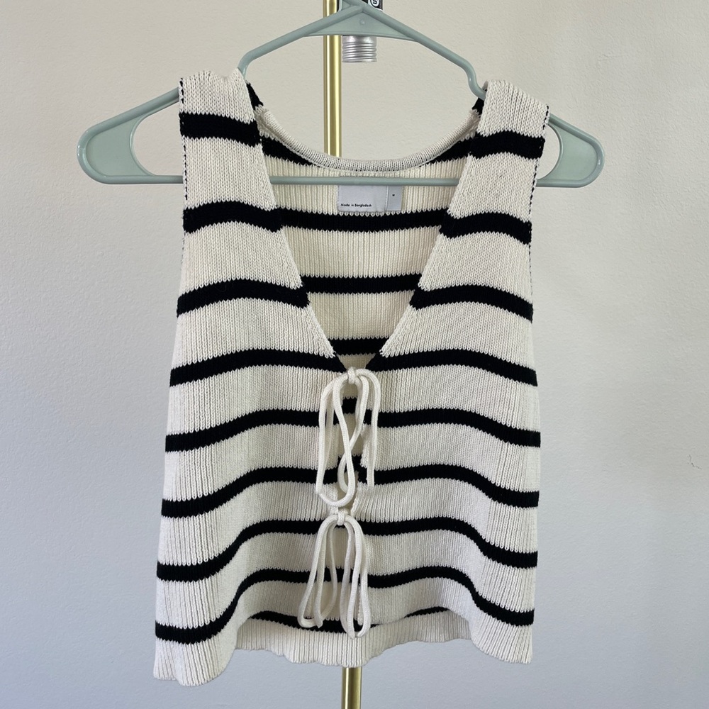 Knit tie-front top